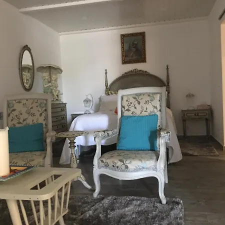 فيلة Country Paradise